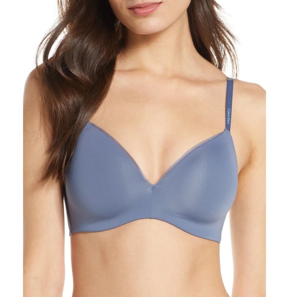 Calvin Klein Sculpted Mesh Wireless Bra